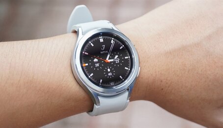 Cách tùy chỉnh mặt đồng hồ Samsung Galaxy Watch 4 cực xịn sò, độc lạ