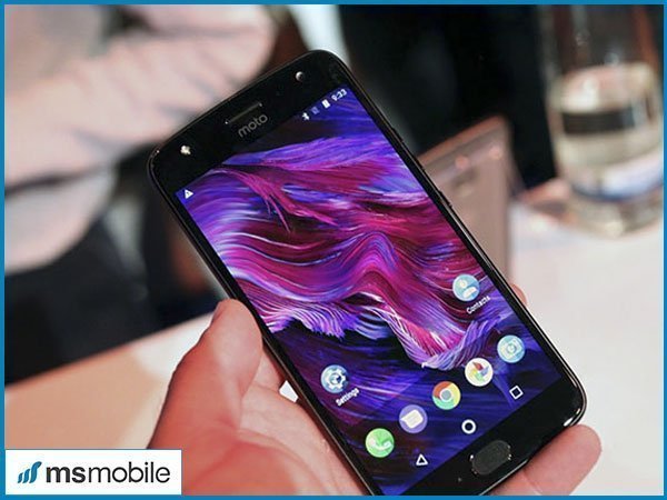 Motorola Moto X4 sở hữu cấu hình tầm trung với chip Qualcomm Snapdragon 630